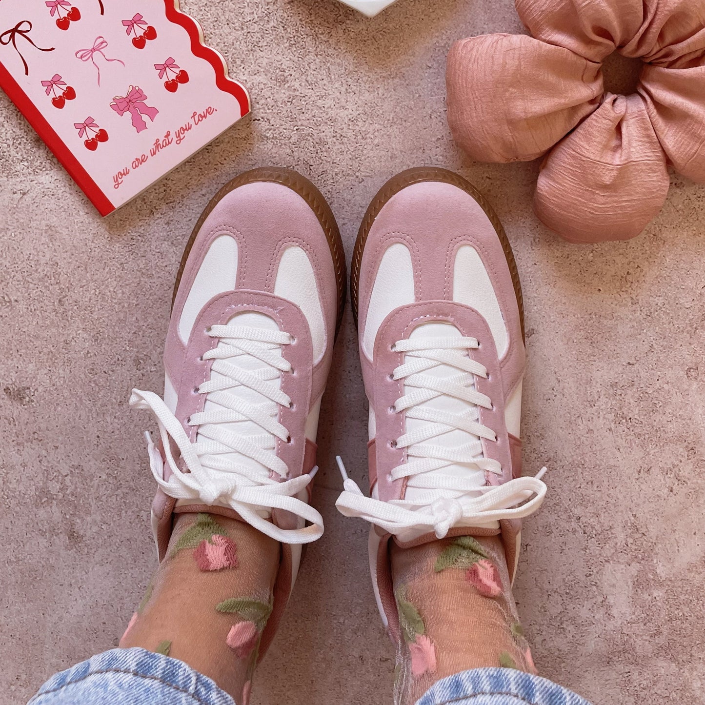 1084 Tennis rosa/blanco
