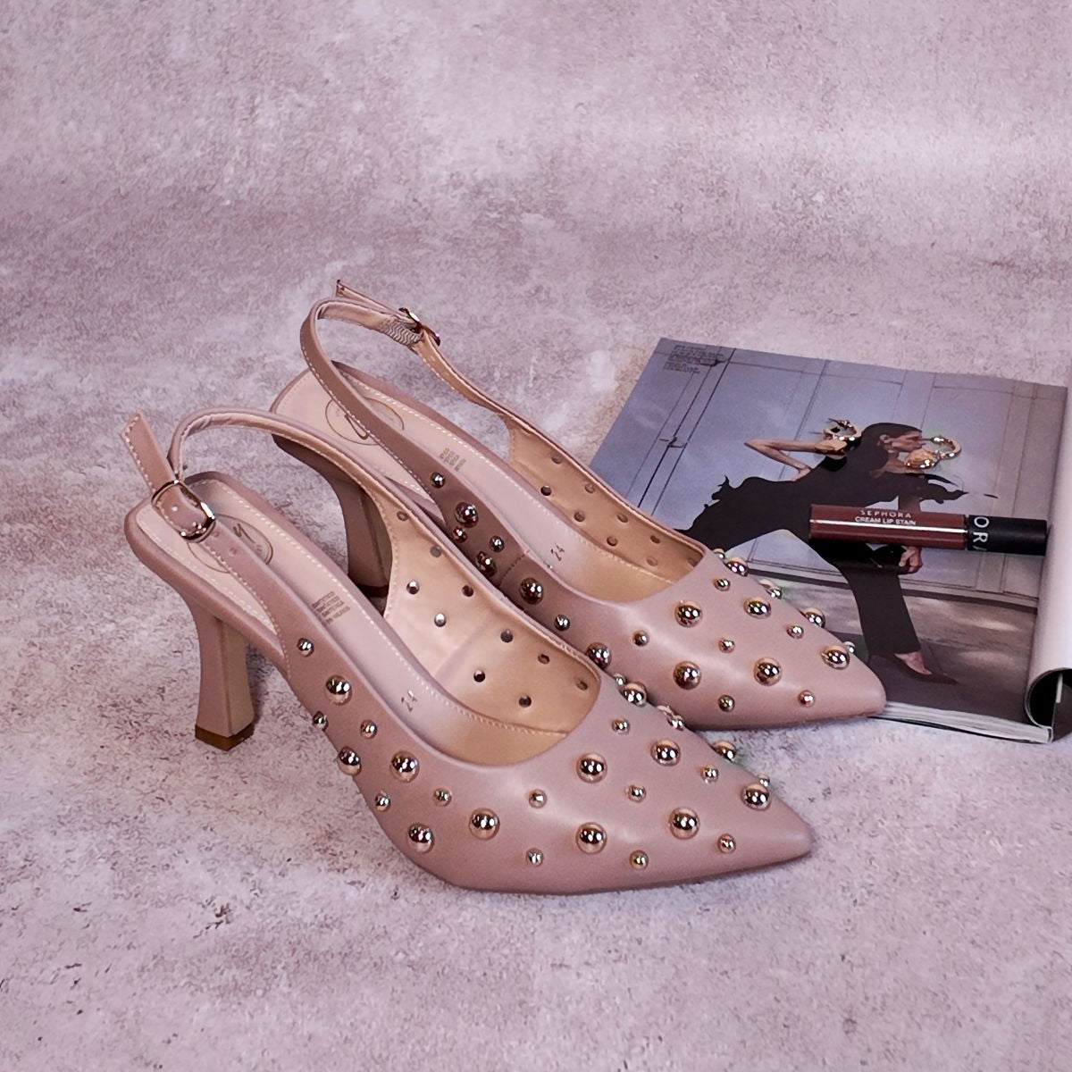 Stileto con esferas de oro 2528