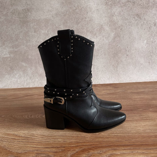 Botín vaquero con hebilla 7296