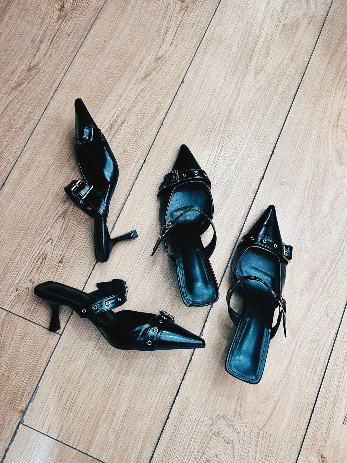 TACONES